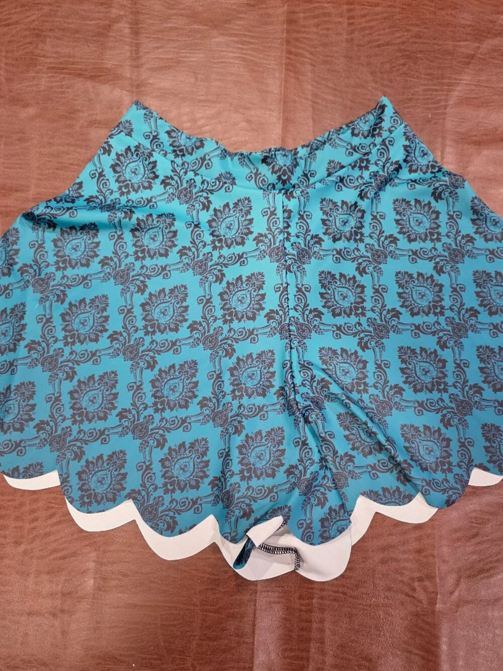 Blackmilk Wallpaper Octo Shorties Size M - Picture 2 of 4